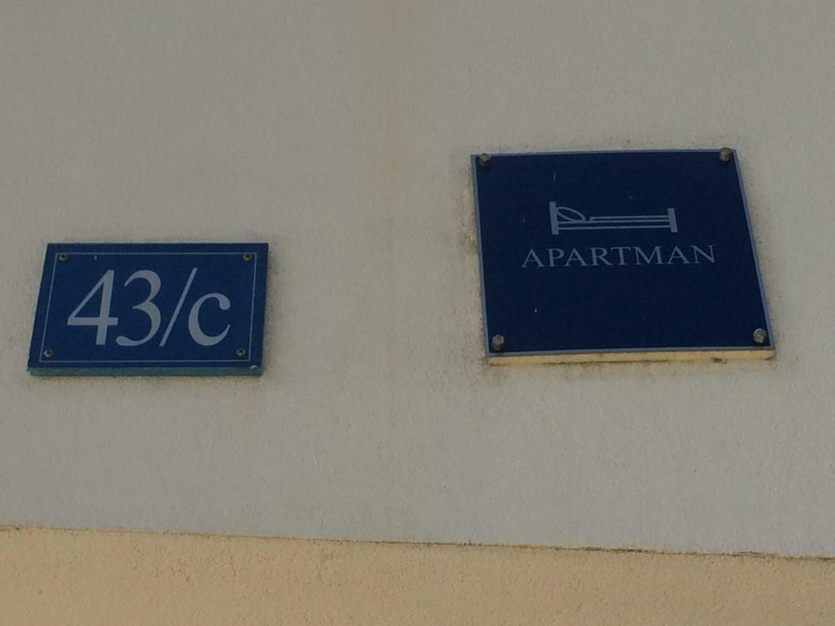 Ferienwohnung Toni I Kristina Baška Exterior foto