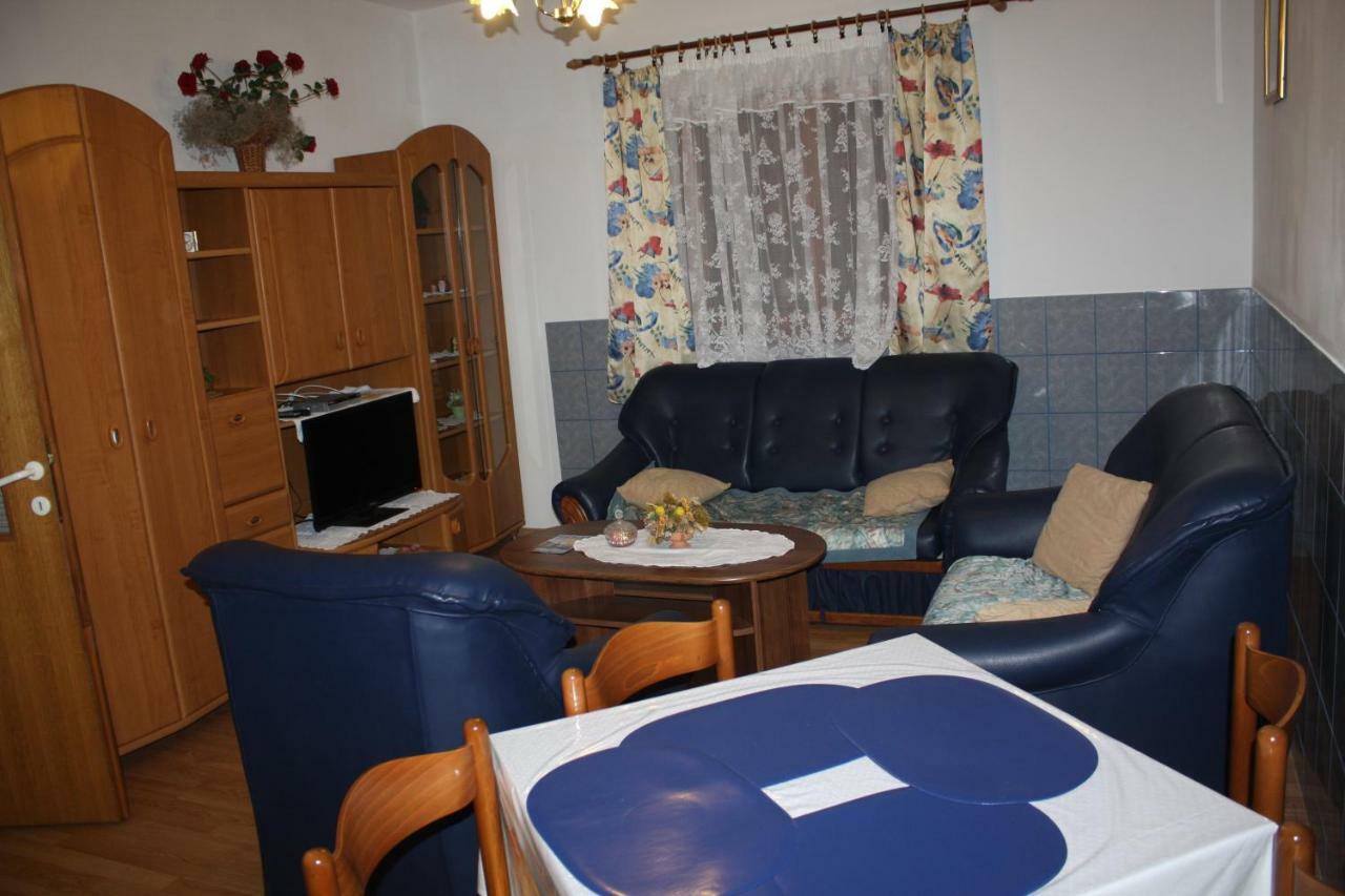 Ferienwohnung Toni I Kristina Baška Exterior foto
